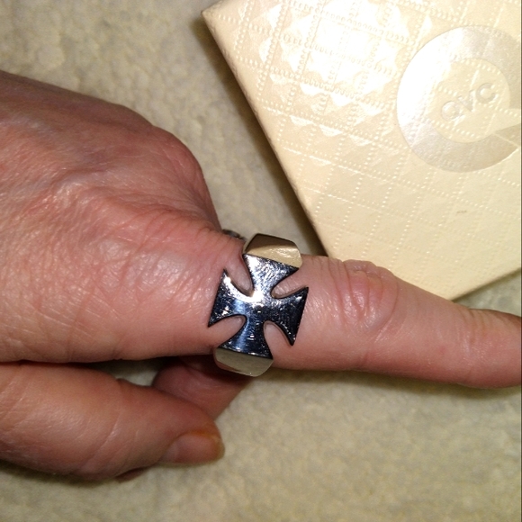 Other - Cross Ring Men's size 10.5❤